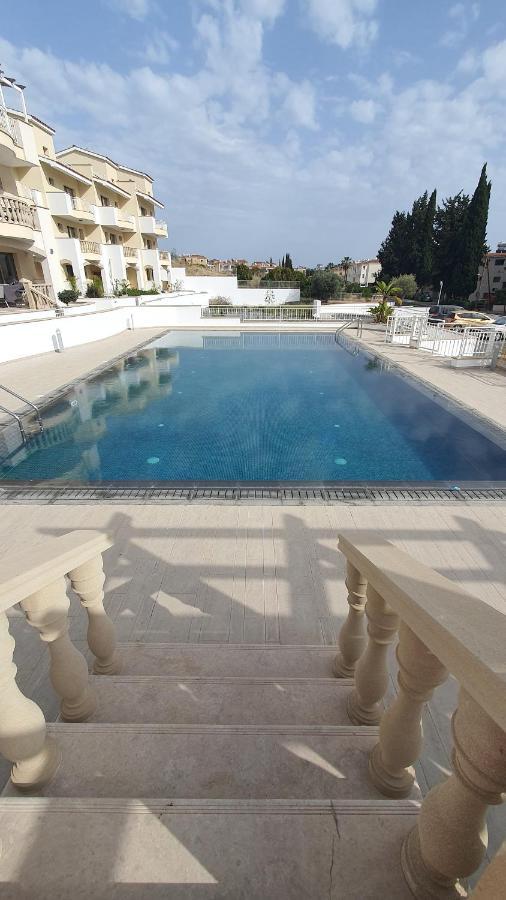 Apartment Pearl Park Residence Paphos Exterior foto